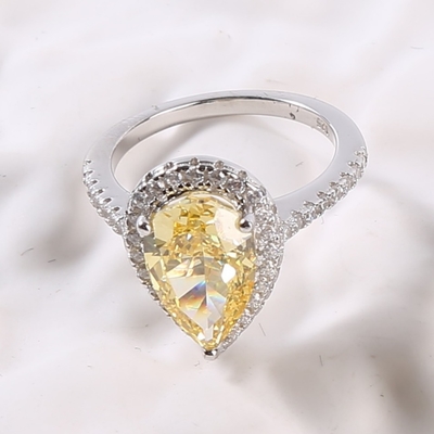 放射切断西洋ナシ形2.6g 925銀製CZリング純銀製のダイヤモンド指輪