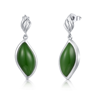 8.5x16mm 925の純銀製の宝石用原石のイヤリングの伯爵夫人の深緑色のヒスイのイヤリング