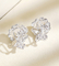 0.33ctツバキの花のイヤリングの女性18kホワイト ゴールドのダイヤモンドのイヤリング